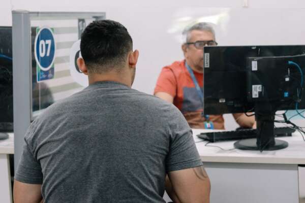 Mutirão oferece 700 vagas para teleoperador