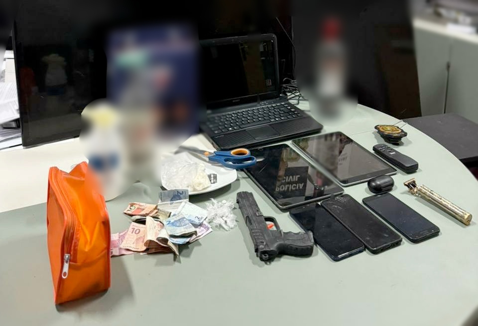 Trio suspeito de associação criminosa, tráfico de drogas e receptação é capturado pela PCCE