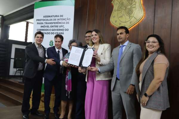 Governo do Ceará, UFC e Correios assinam protocolo que possibilita transferência de imóvel para implantação do Campus Iracema