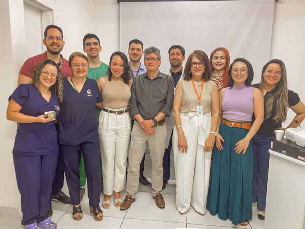 Hias recebe 14 cirurgiões pediátricos para fortalecer procedimentos eletivos e de emergência