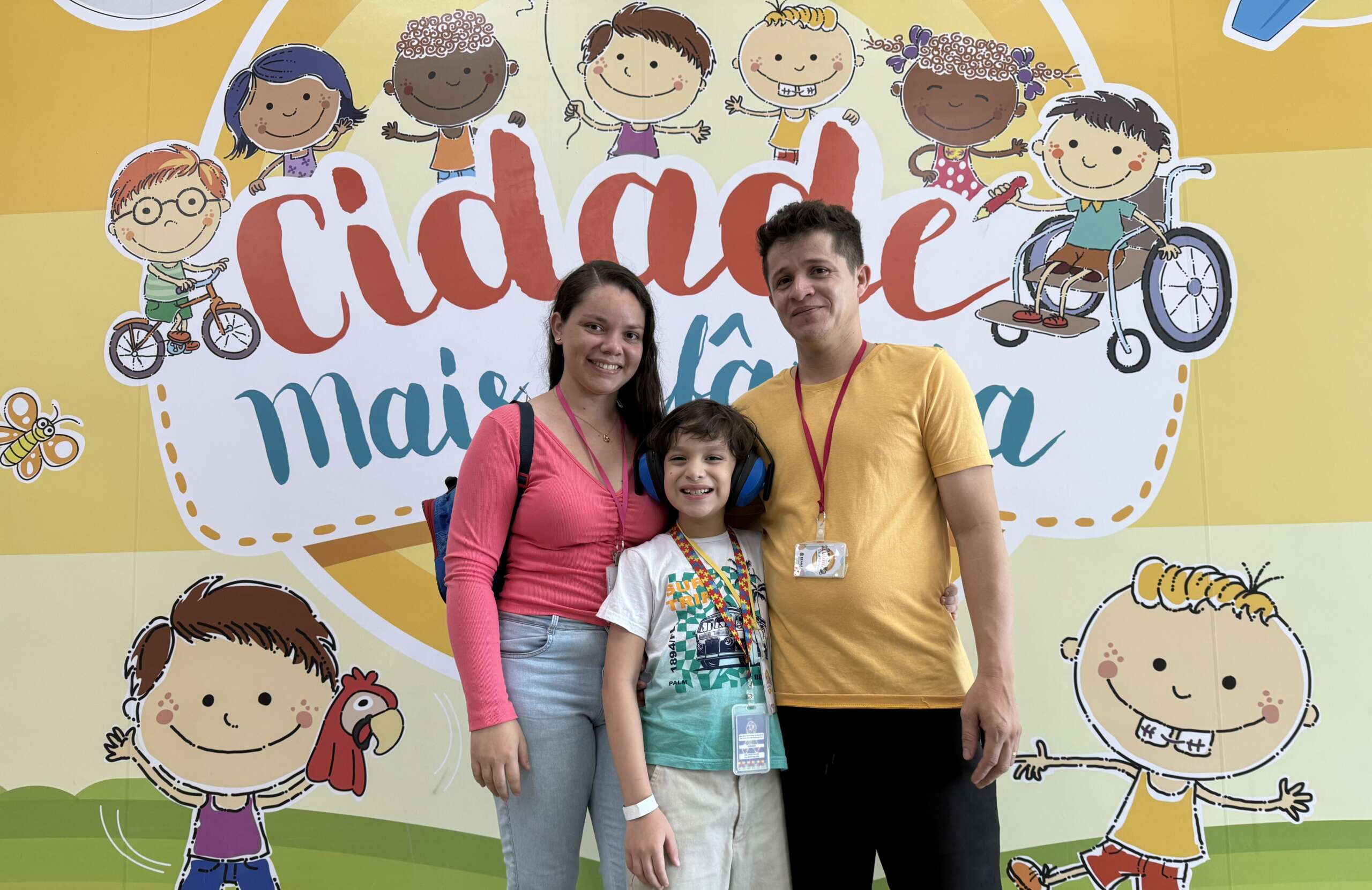 Cidade Mais Infância oferta abafadores de ruídos para visitação de crianças autistas