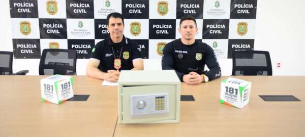 Operação da Polícia Civil deflagrada na RMF resulta na prisão de três homens e na apreensão de cofre