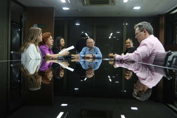 Governo do Ceará, MEC e IES discutem expansão do Ensino Superior a Distância na rede pública