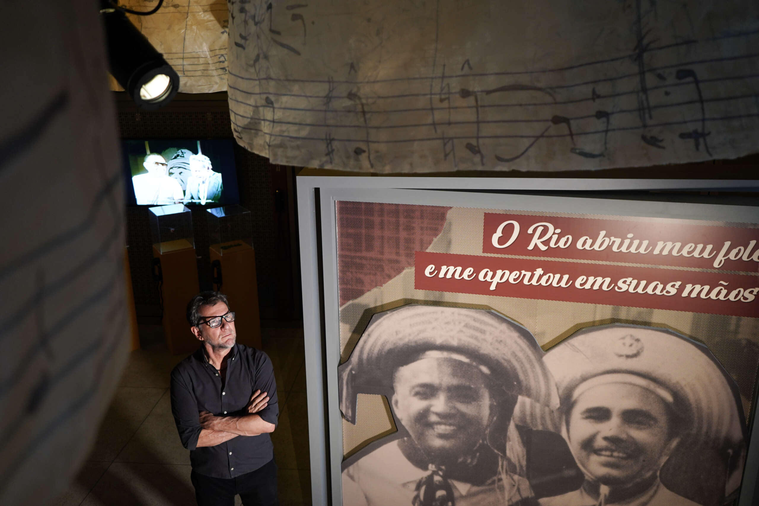 Museu da Imagem e do Som realiza visita mediada à exposição de Humberto Teixeira; últimos dias para visitação