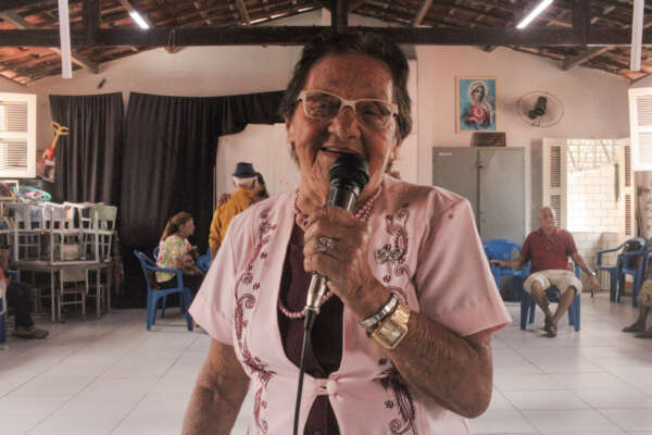 As alegrias de recordar, viver e encantar por meio da música