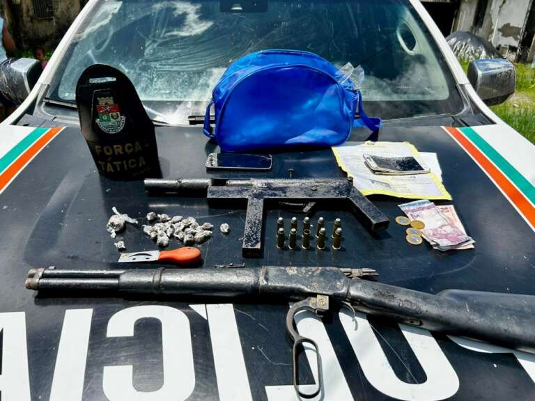PMCE prende homem e apreende armas e drogas em Caucaia