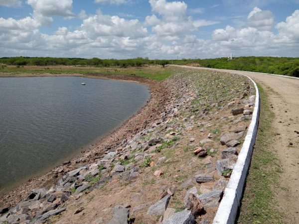 Operação 2024.1 dos Açudes Desterro e São Domingos é definida para atender município de Caridade