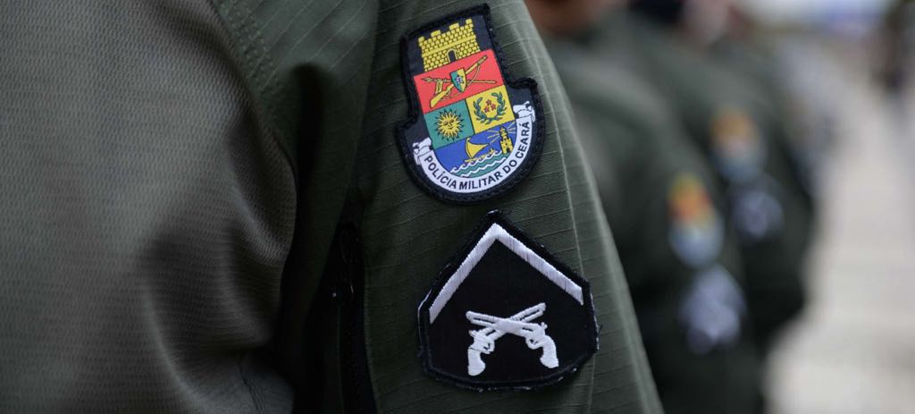 PMCE prende dois homens suspeitos de furto de fios no Curió