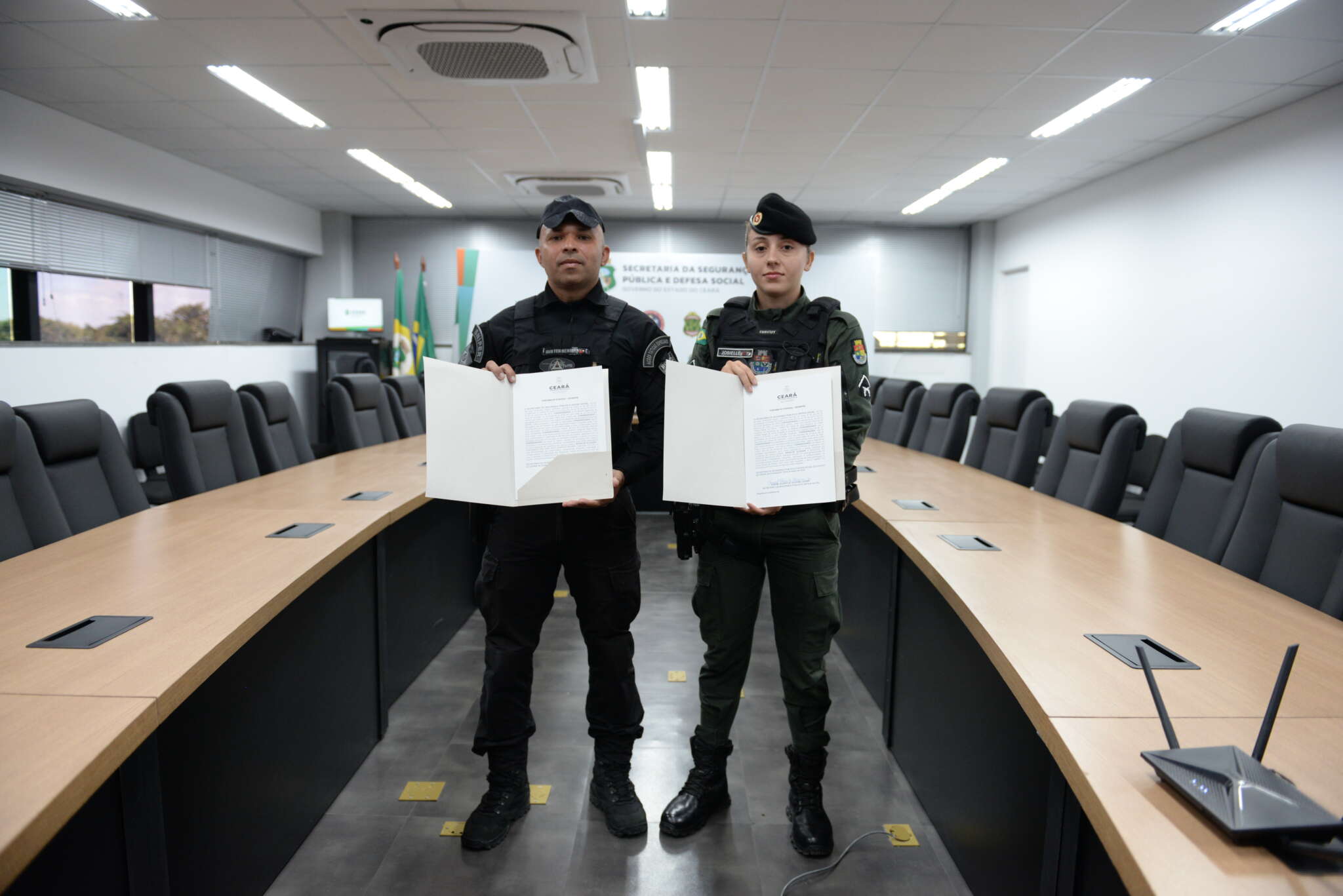 Subtenente PM que salvou bebê e soldado PM que frustrou roubo recebem elogio do secretário da SSPDS