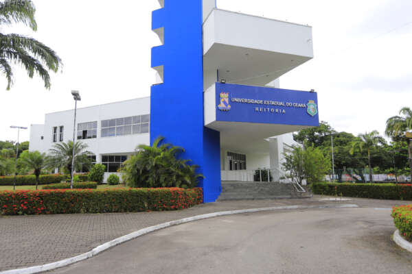 Uece tem mais dois novos Doutorados aprovados pela Capes