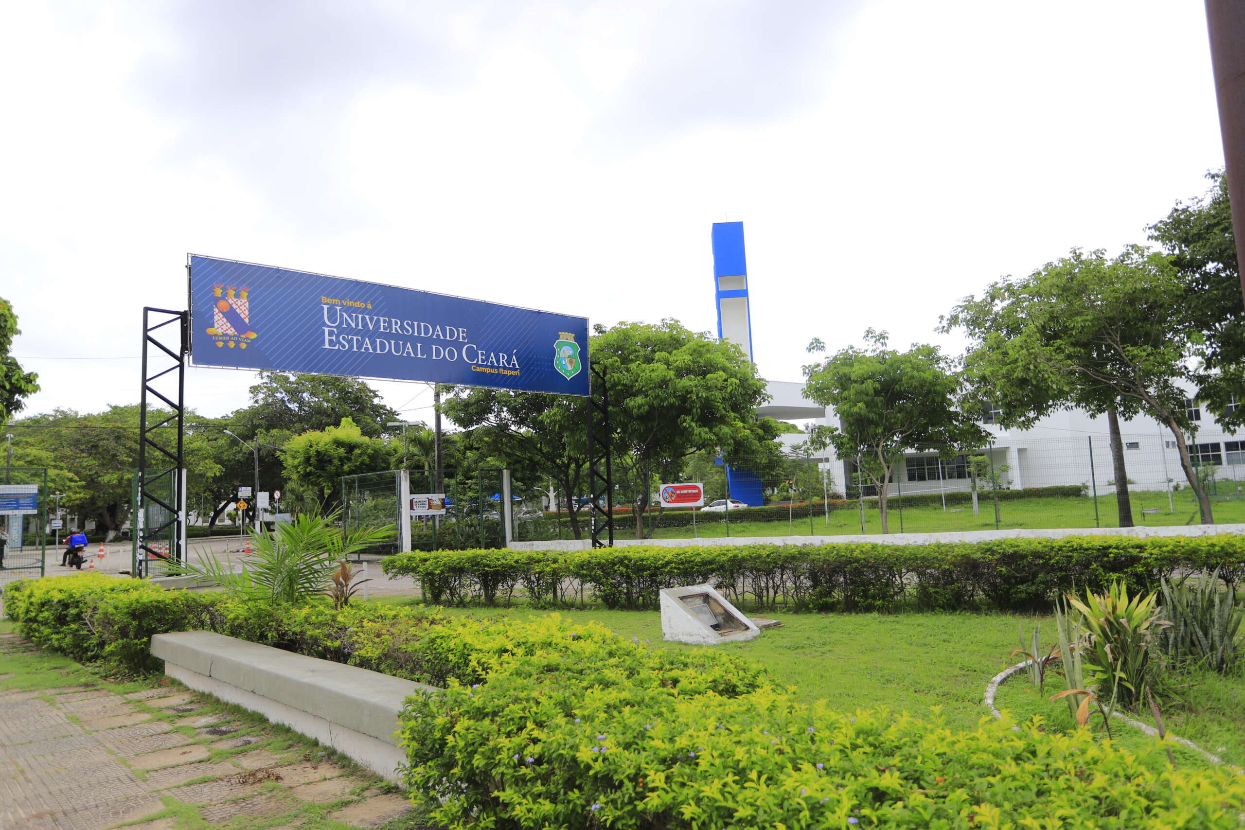 UECEVest abre inscrições para cursinhos com nova opção para candidatos aos cursos da Saúde