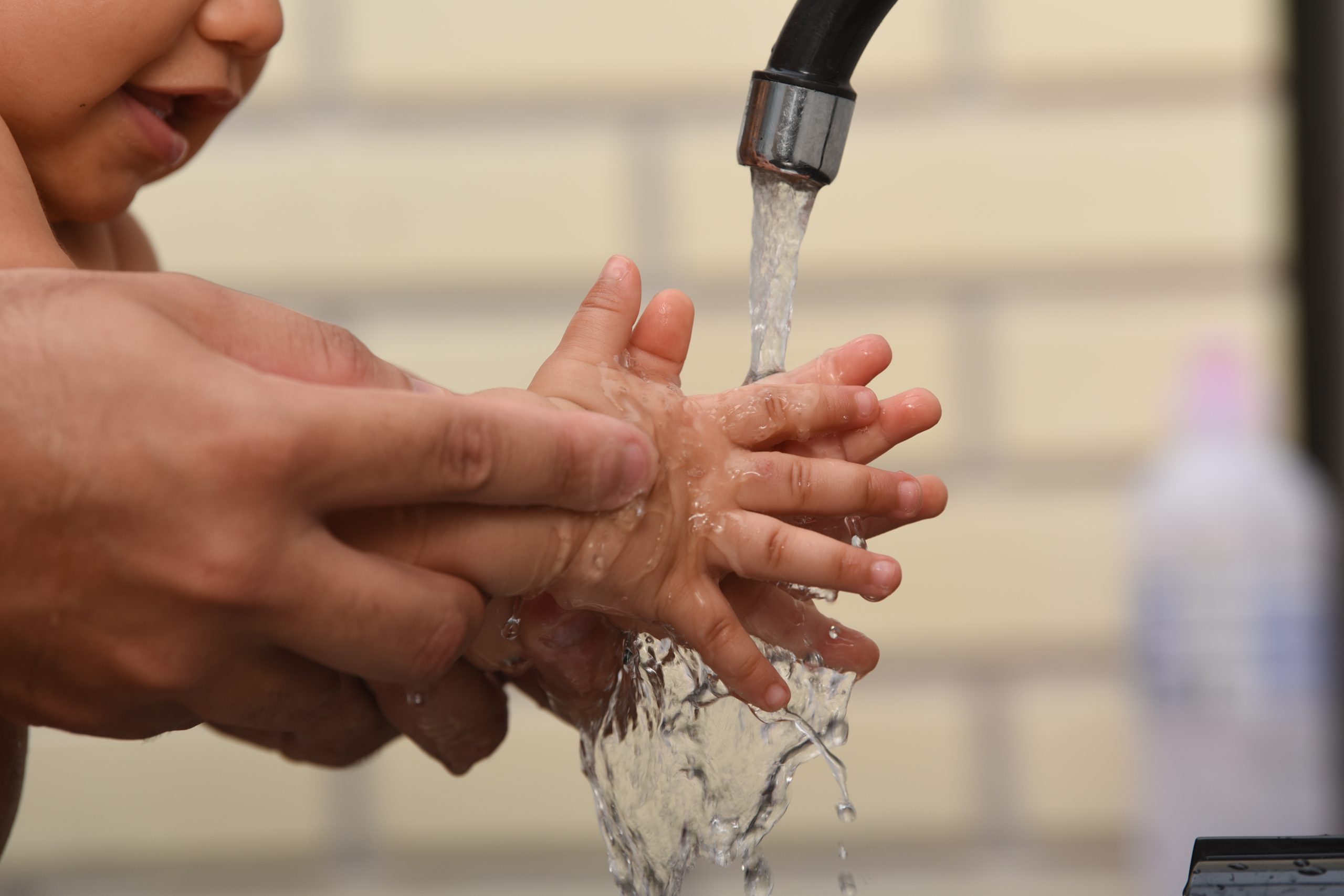 Arce fiscaliza sistemas de água e esgoto em 21 localidades do Ceará