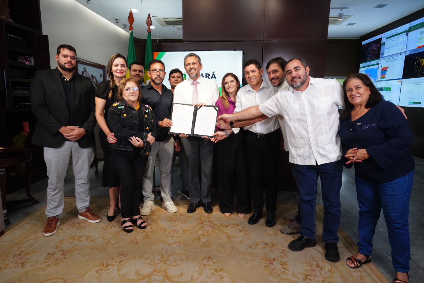 Sancionada lei que garante reajuste salarial acima do piso nacional para professores da Educação Básica do Ceará