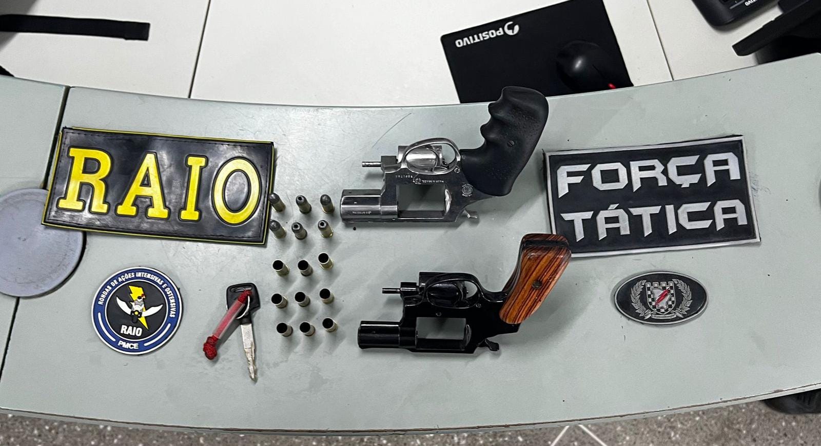 PMCE captura dois suspeitos de envolvimento em crimes na cidade de Canindé