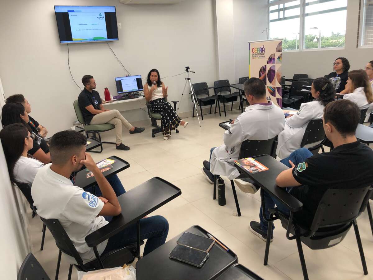 Equipe do HRVJ recebe treinamento sobre direitos da população LGBTQIAPN+