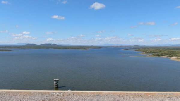 Açudes Poço do Barro, Carmina, Caxitoré e Edson Queiroz sangram após mais de uma década; lista sobe para 51 no Estado