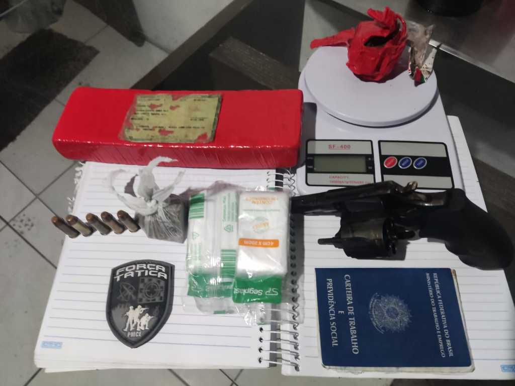 Suspeito de tráfico e posse ilegal de arma de fogo é preso pela PMCE em Maracanaú