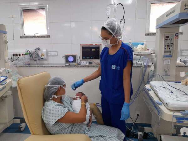 Hospital Regional Norte alcança índice de 97% de aleitamento em bebês na alta da Neonatologia