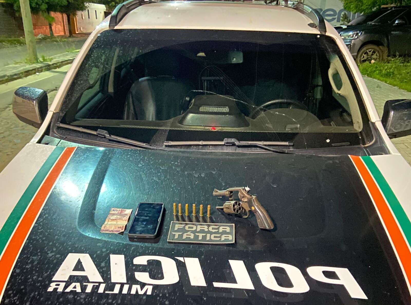 Em diferentes ações, PMCE prende dois suspeitos e apreende armas de fogo e munições em Iguatu