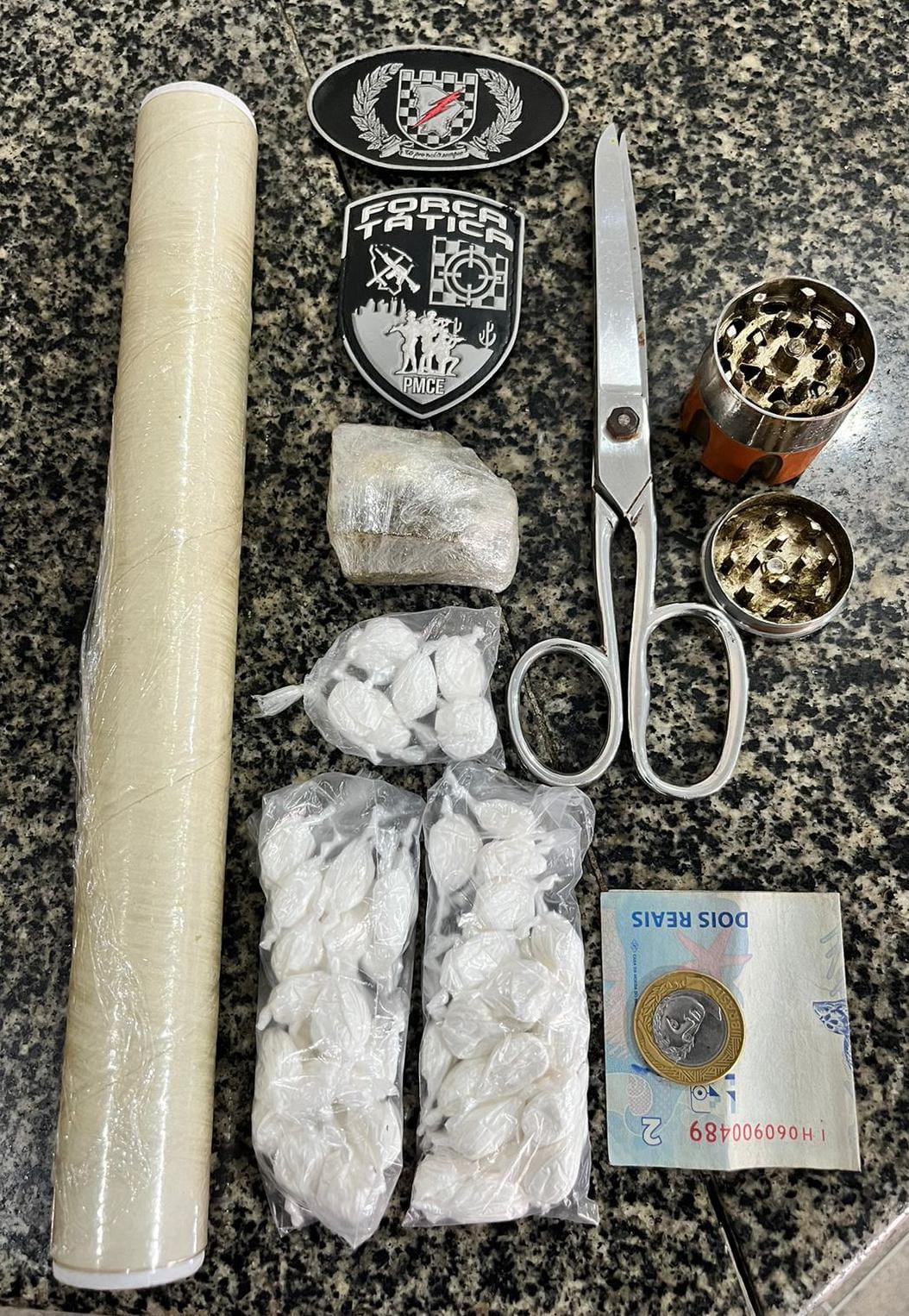 PMCE prende suspeito de envolvimento com tráfico de drogas em Fortaleza