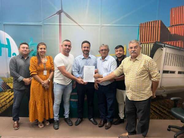 Adece e Prefeitura de Banabuiú assinam parceria para expansão de indústria