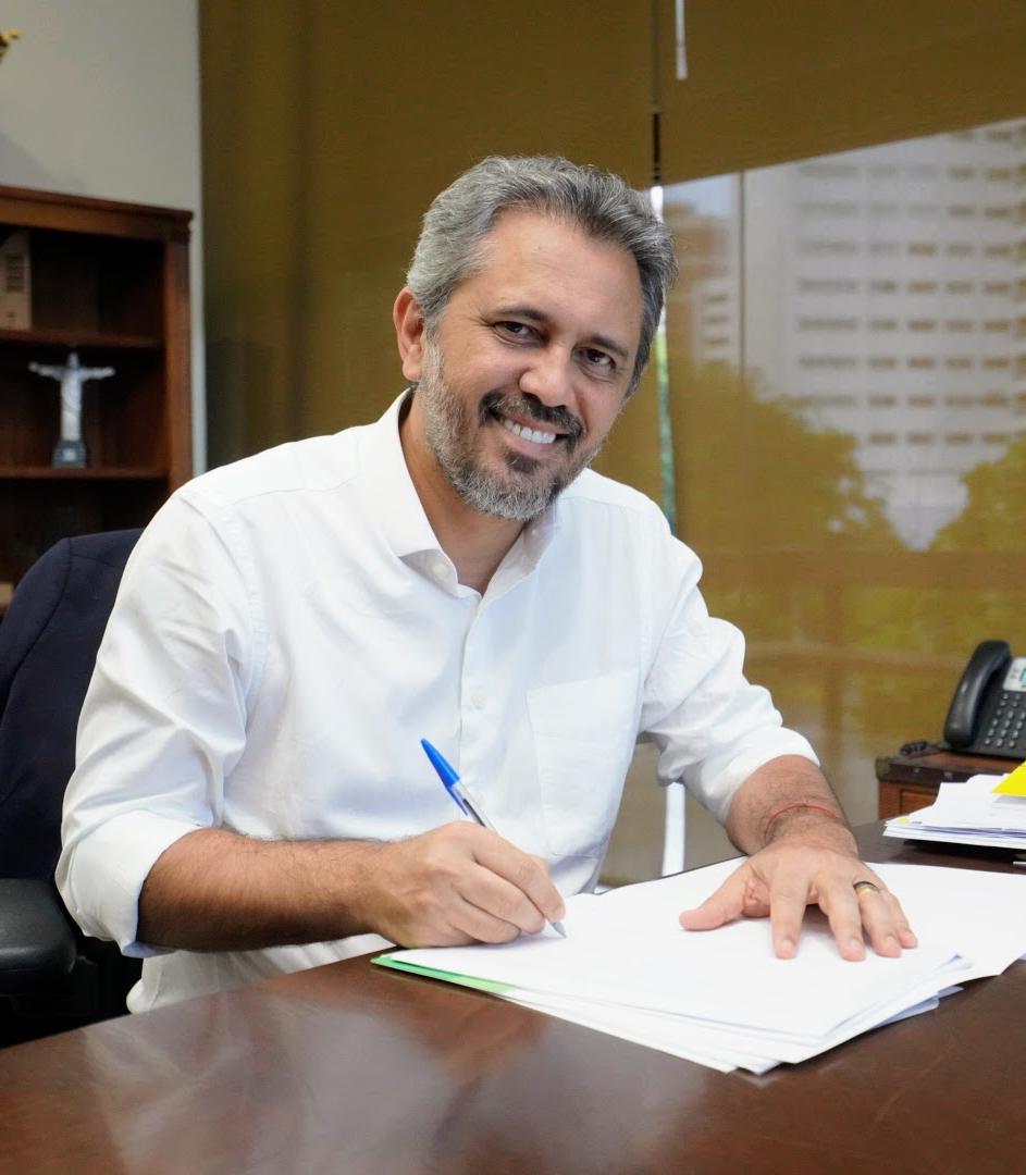 Governador Elmano de Freitas envia mensagem para Assembleia Legislativa visando a criação de 96 cargos para a Adagri