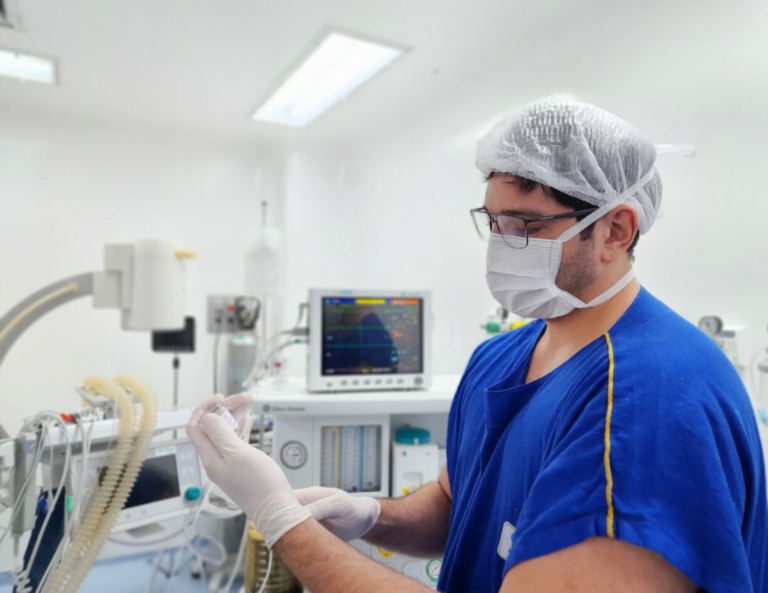 Pesquisa do Helv sobre monitoramento do nível de consciência do paciente conquista prêmio nacional em anestesiologia