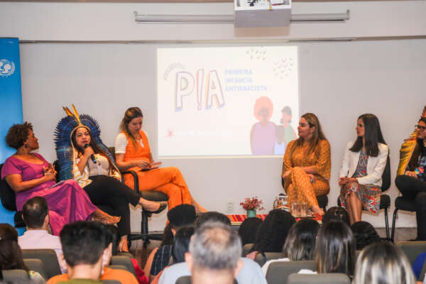 Primeira Infância Antirracista: Iniciativa qualificará serviços de atendimento às gestantes, crianças negras e indígenas em 34 municípios cearenses