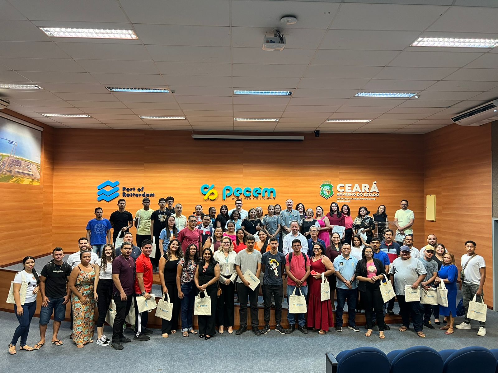 Transforma Pecém: Parceria Centec e Complexo Portuário leva qualificação para comunidades de Caucaia e São Gonçalo do Amarante