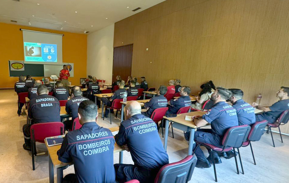 Em cooperação internacional, Aesp qualifica agentes para prevenção ao suicídio