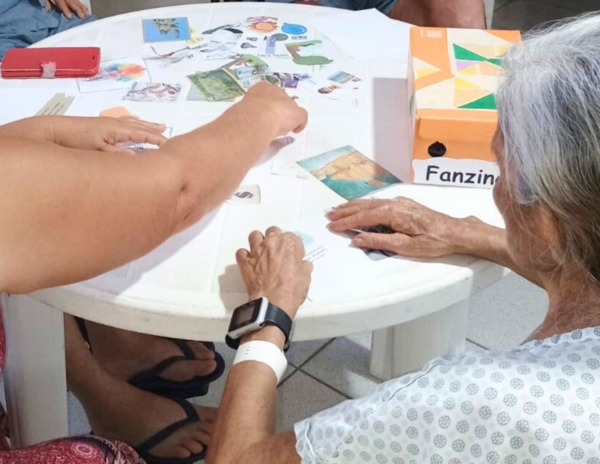 Com produção de fanzines, pacientes relembram momentos vividos na Casa de Cuidados do Ceará