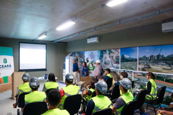 Seinfra lança programa de visitação para universitários na obra da Linha Leste