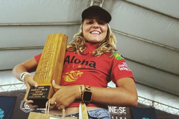 Atleta de surfe apoiada pela Sesporte conquista 2ª lugar no Circuito Brasileiro de Longboard