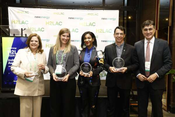 Ceará é reconhecido como a melhor iniciativa governamental em evento internacional de Hidrogênio Verde