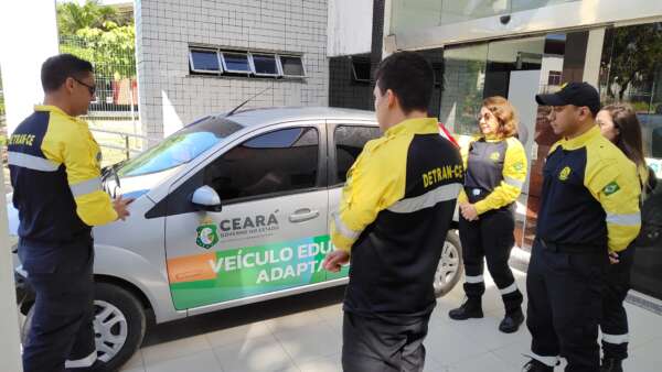 Detran-CE passa a utilizar veículo adaptado em cursos de educação para o trânsito