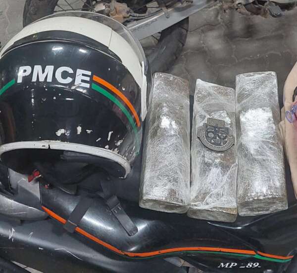 Mulher é presa em flagrante pela PMCE com quase 3kg de maconha no bairro Paupina