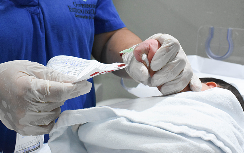 Teste do pezinho: HGCC diminui desconforto dos bebês na coleta da amostra