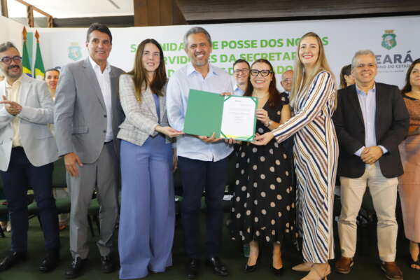Governo do Ceará amplia o investimento em Saúde ao empossar novos servidores