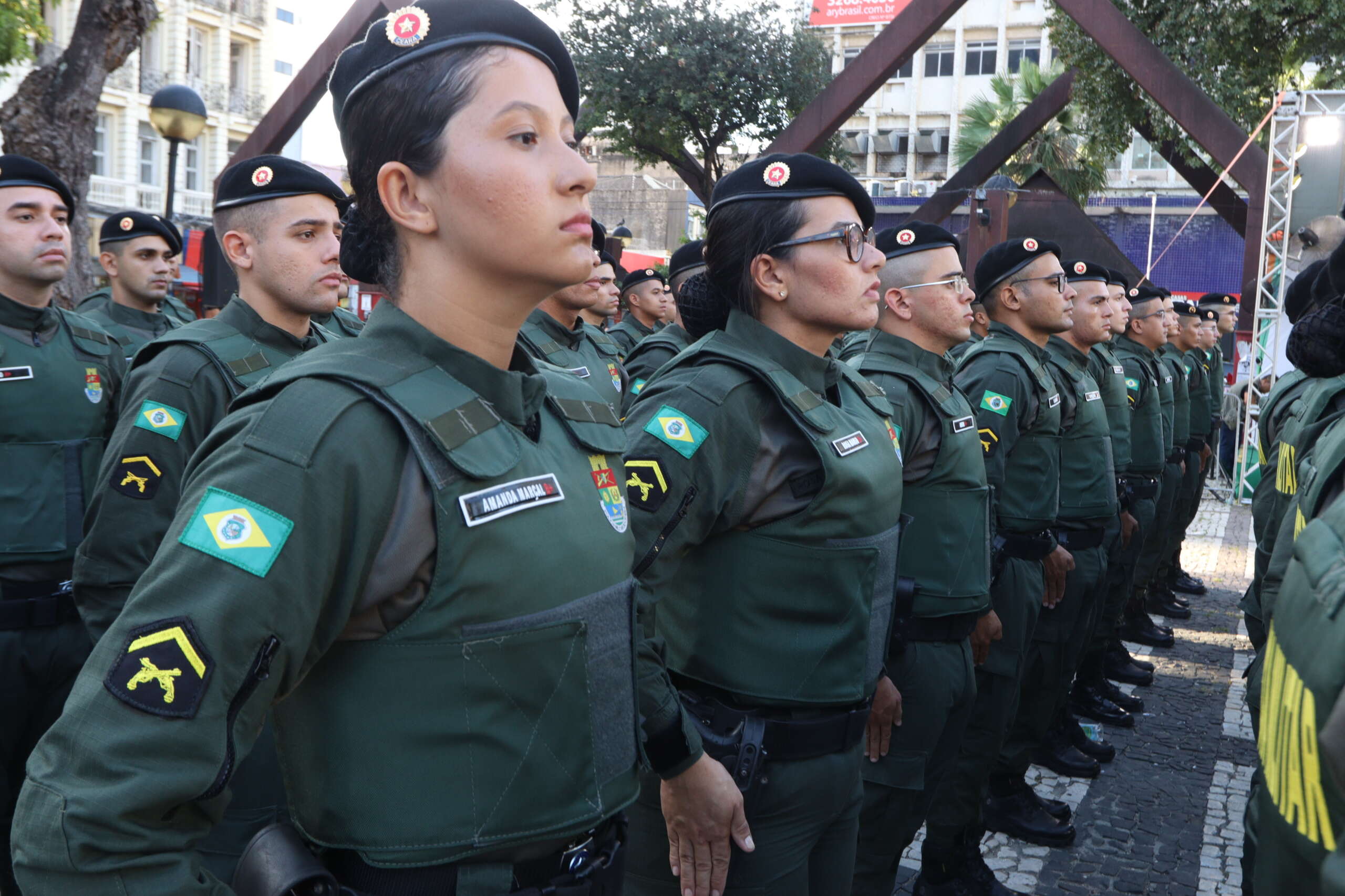Reforço da segurança: Governo do Ceará coloca mais 240 novos policiais militares nas ruas