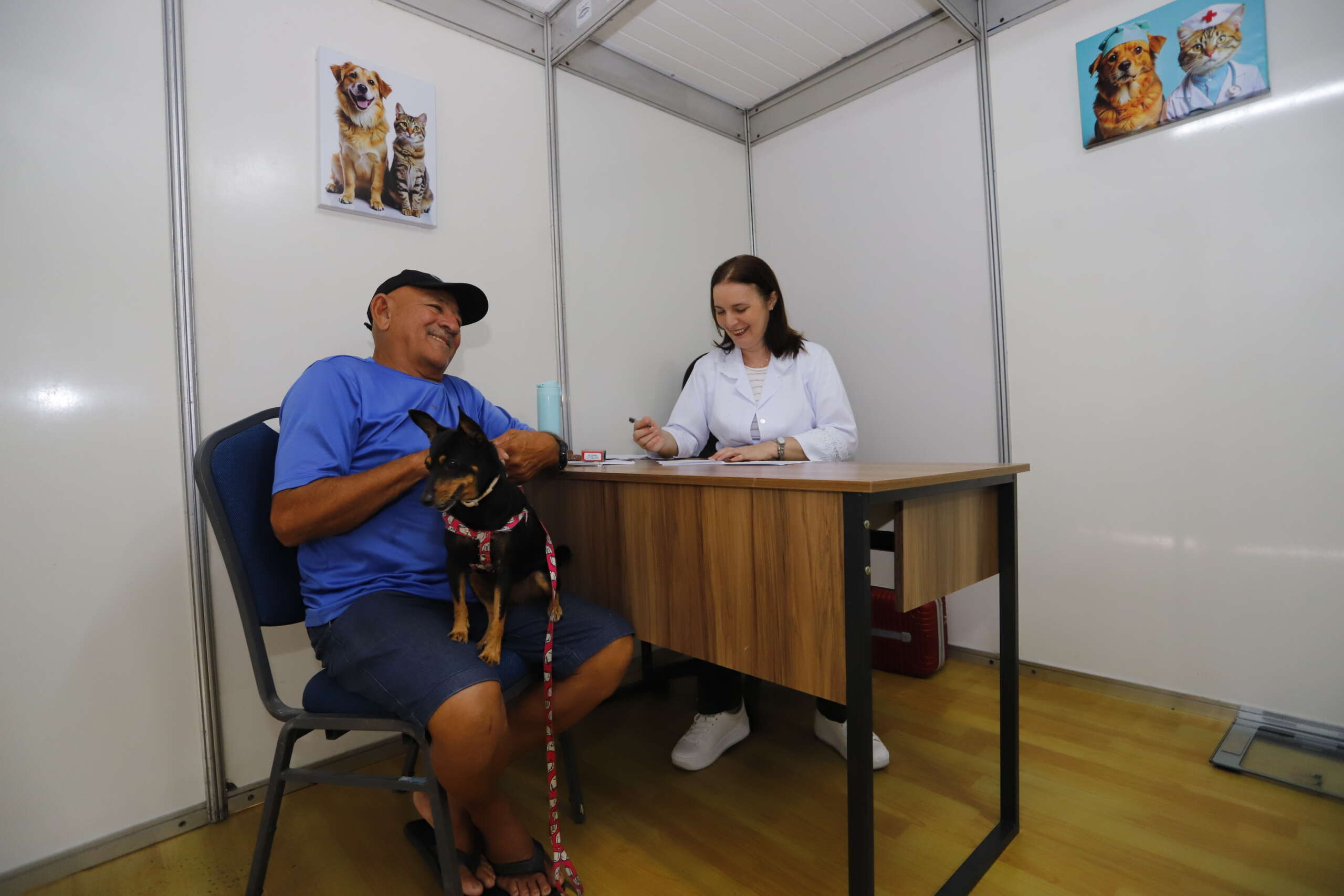 Pet Ceará Móvel chega ao bairro Vicente Pinzón