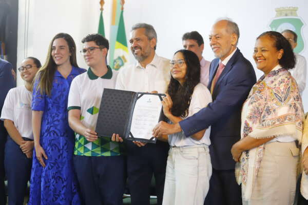 Ceará inicia capacitação de 7.400 jovens em tecnologia