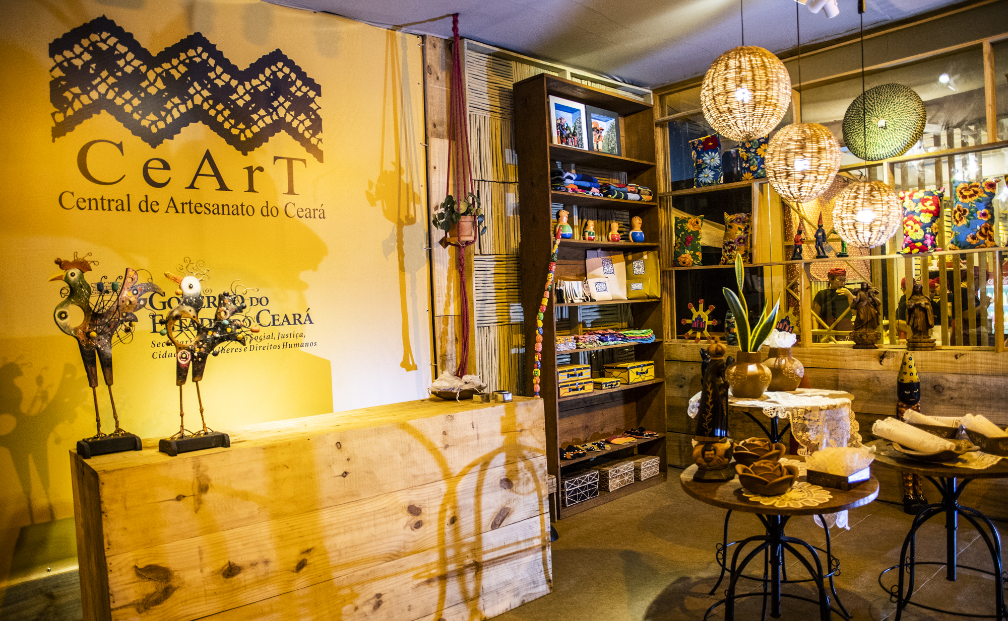 Ceart expõe e comercializa trabalho de 520 artesãos no maior evento de agropecuária do Norte e Nordeste