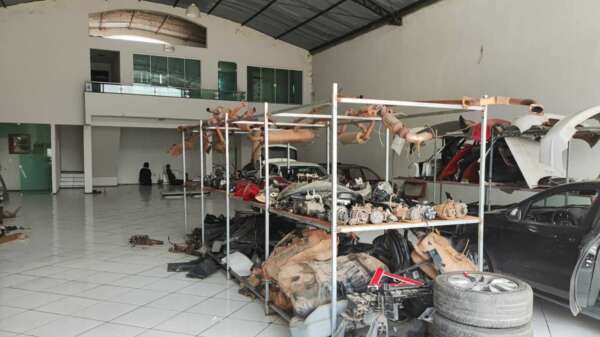 Homem em posse de peças de veículos roubados é preso pela Polícia Civil em Santa Quitéria