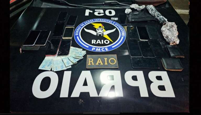 Trio é detido em posse de diversos aparelhos celulares furtados no Crato