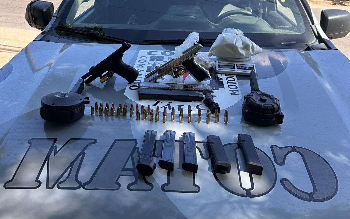 PMCE prende homem em posse armas de fogo, mais de 200 munições e drogas no Vila Velha, em Fortaleza