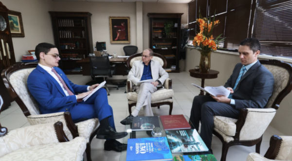 Acordo entre a PGE e o TJCE visa agilizar a cobrança administrativa e contribuir para a eficiência no Poder Judiciário