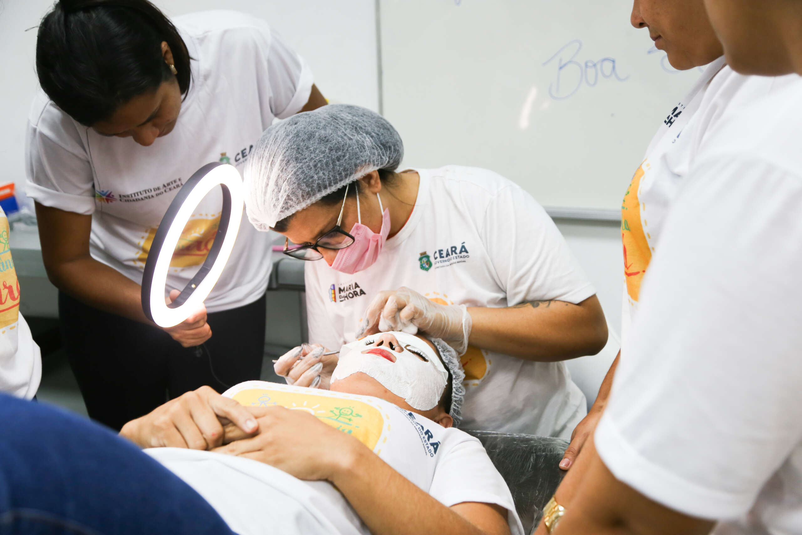 Complexos Mais Infância ofertam mais de 200 vagas para cursos no segmento de beleza