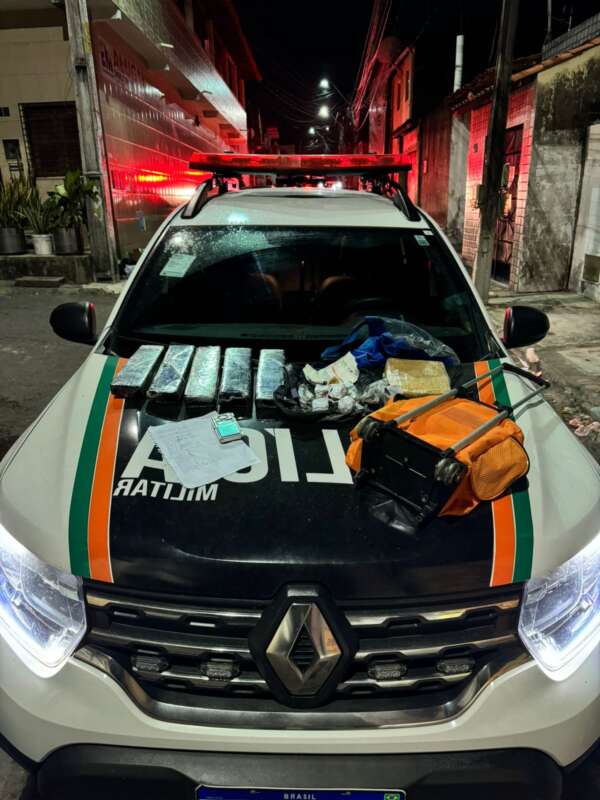 PMCE apreende 6kg de drogas no bairro Henrique Jorge