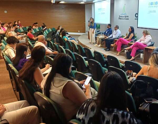 Profissionais da saúde participam de capacitação sobre manejo clínico da tuberculose