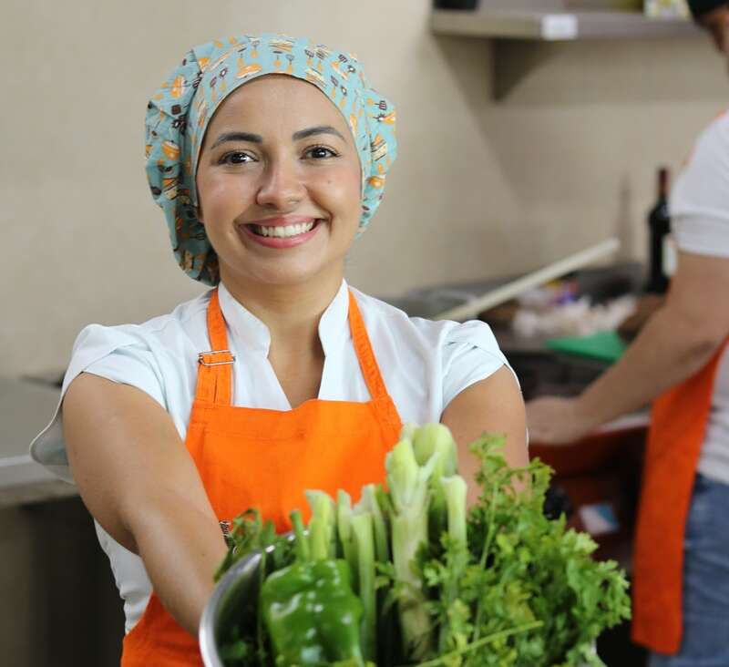 Escola de Gastronomia Social oferta 140 vagas gratuitas para cursos profissionalizantes presenciais